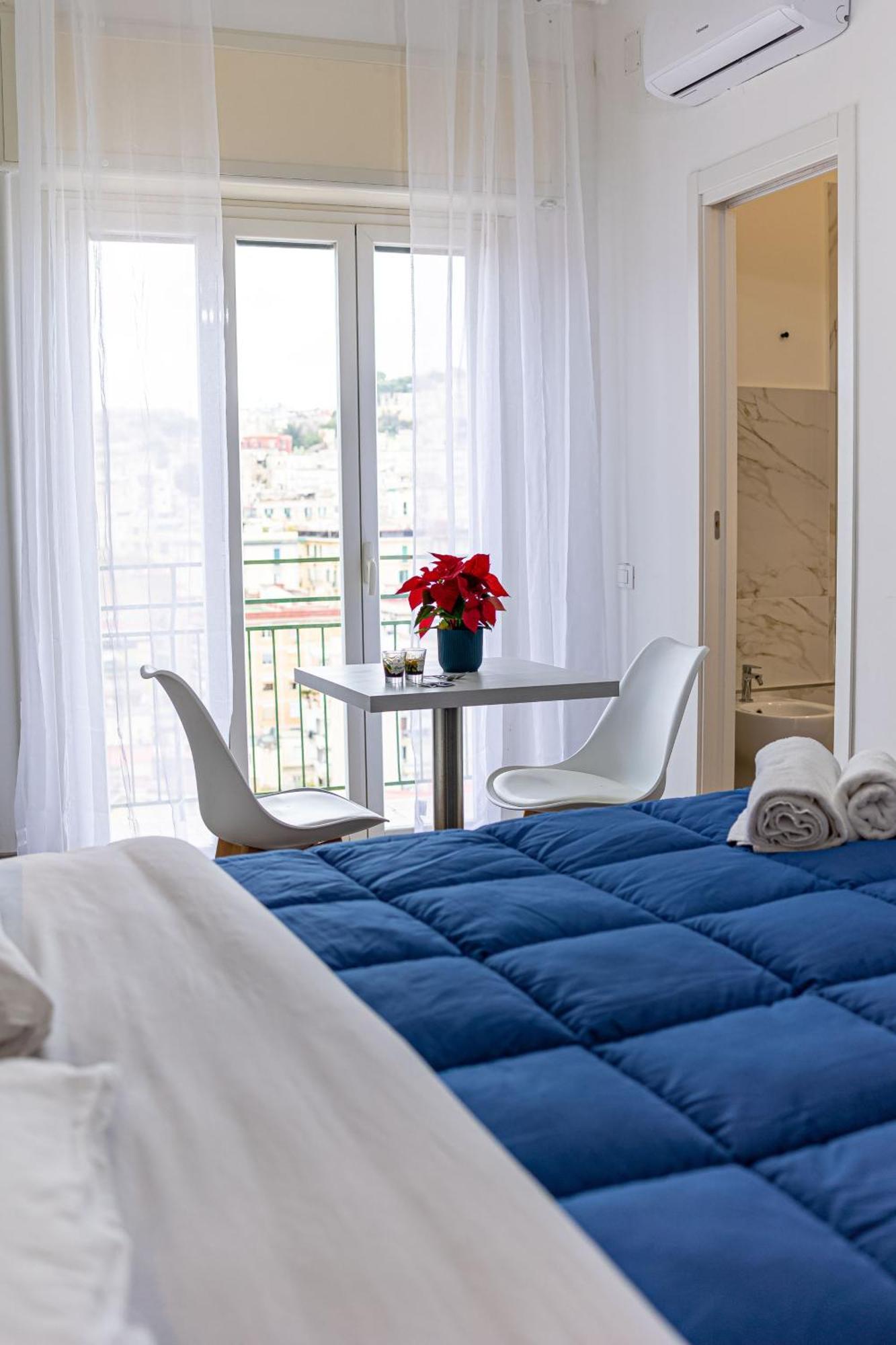 Nel Cuore Di Parthenope Naples Luaran gambar