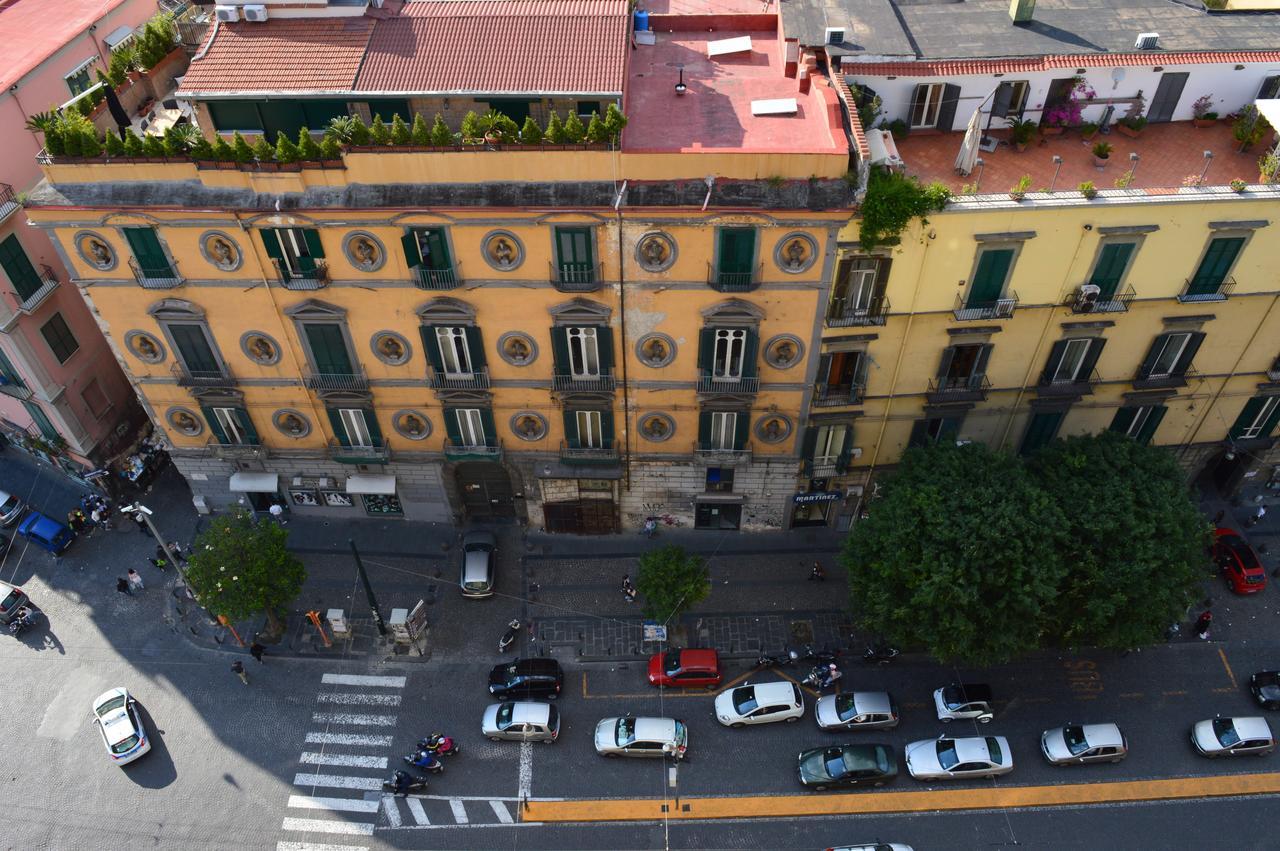 Nel Cuore Di Parthenope Naples Luaran gambar